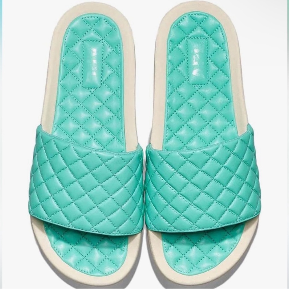 NEW APL Lusso mint  Quilted Women's